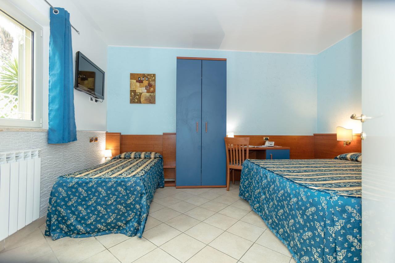 Hotel Borgo Del Mare Чивитавекия Екстериор снимка