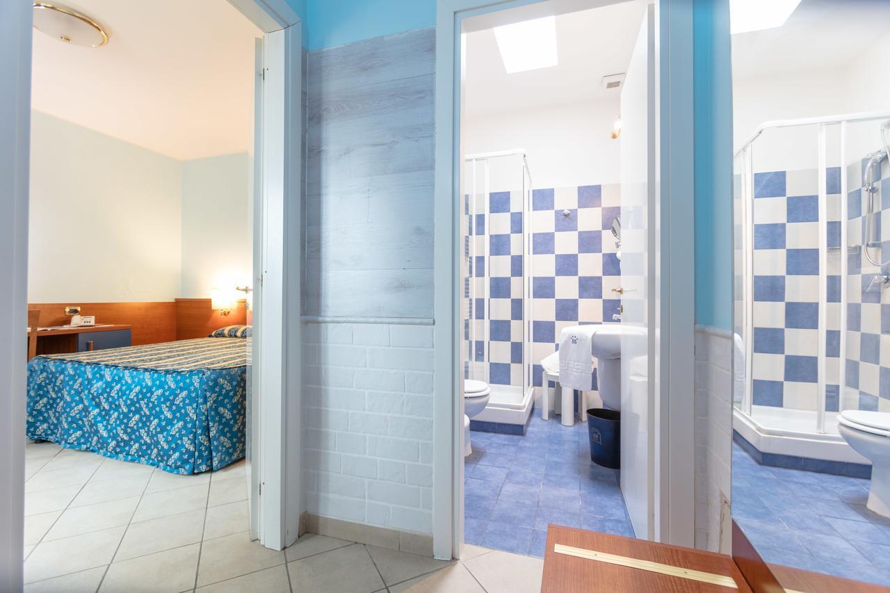 Hotel Borgo Del Mare Чивитавекия Екстериор снимка